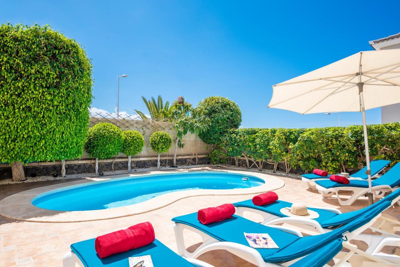 אדחה Beautiful Villa Anna With Heated Pool מראה חיצוני תמונה